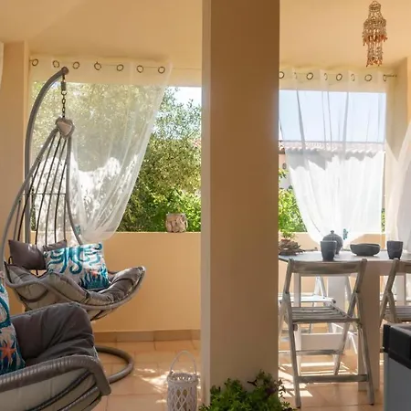 Welcomely - The Butterfly House Apartment