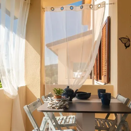 Welcomely - The Butterfly House * Cala Gonone
